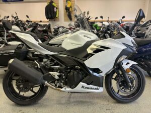 2023 Kawasaki Ninja 400 – 2,576 Miles, Sporty Fun! $5,495